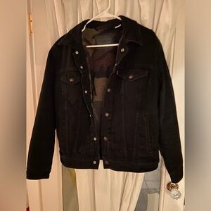 Black Denim Levi’s Trucker Jacket Small